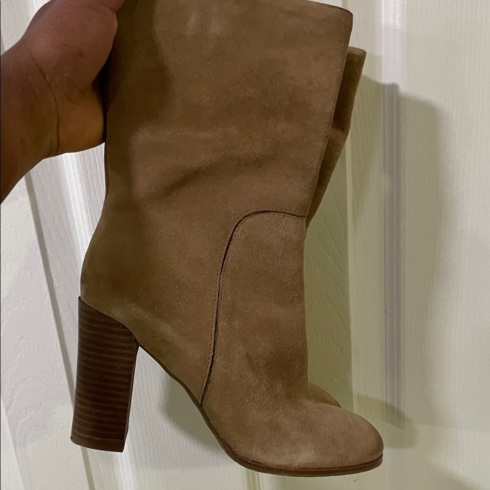 Elegant Tan Suede Women's Boots 6.5
